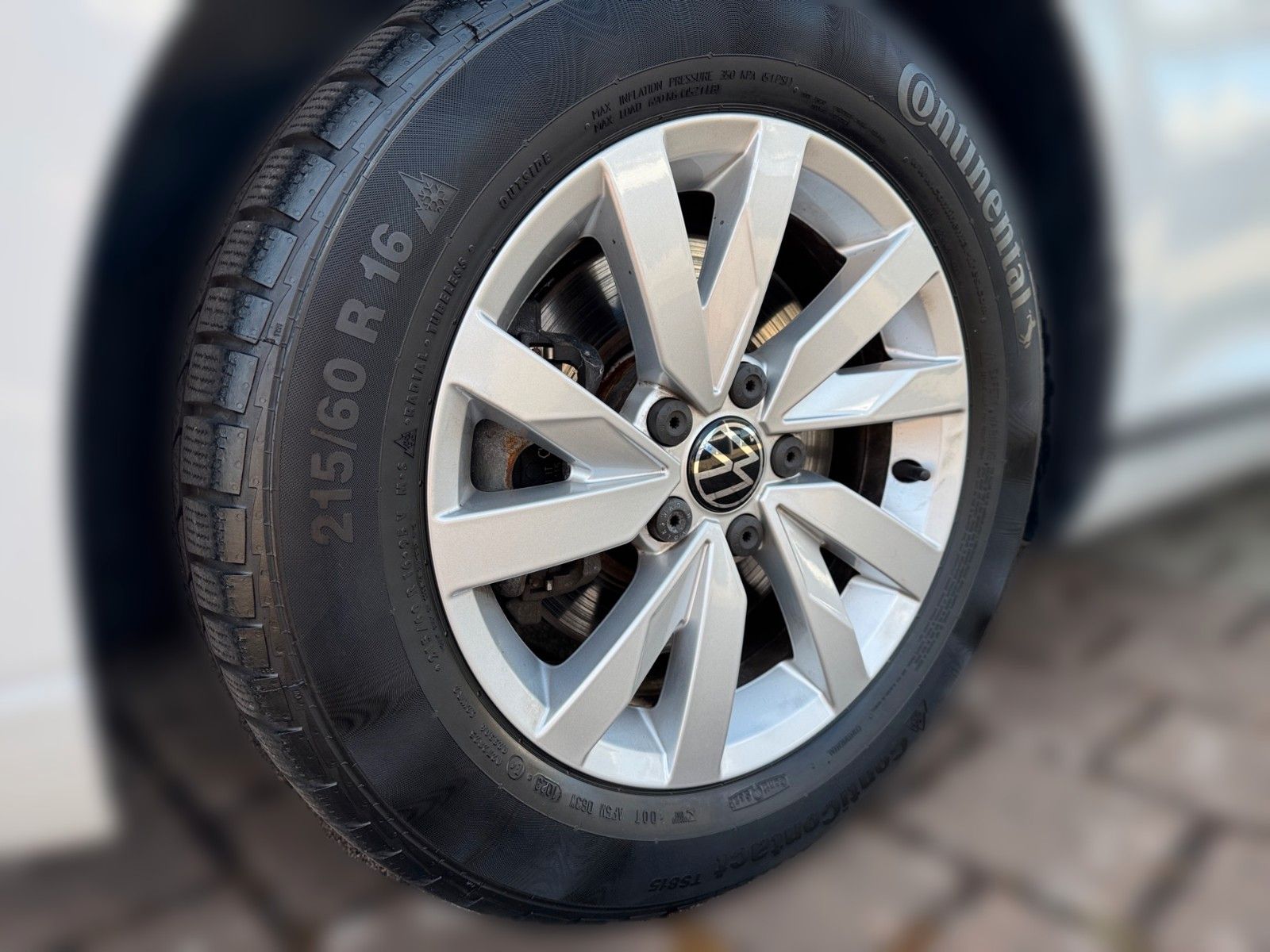 Fahrzeugabbildung Volkswagen Passat Variant 1.5 TSI