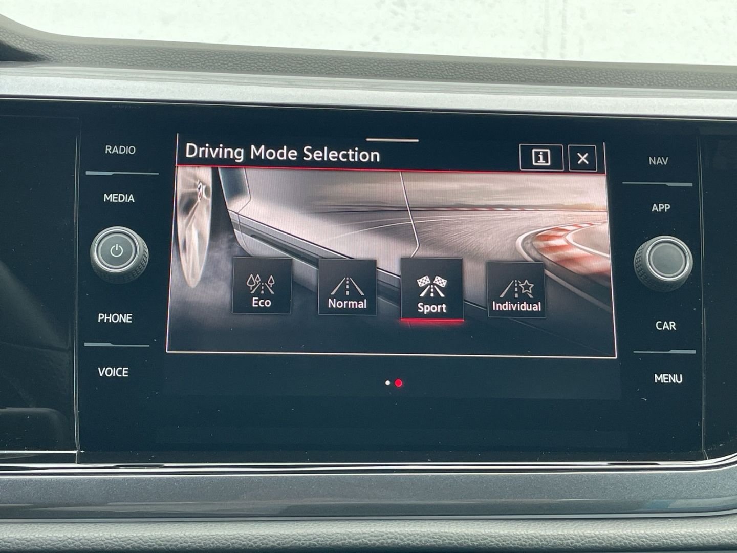 Polo GTI 2.0 TSI DSG Kamera/Keyless/ACC/Navi/App