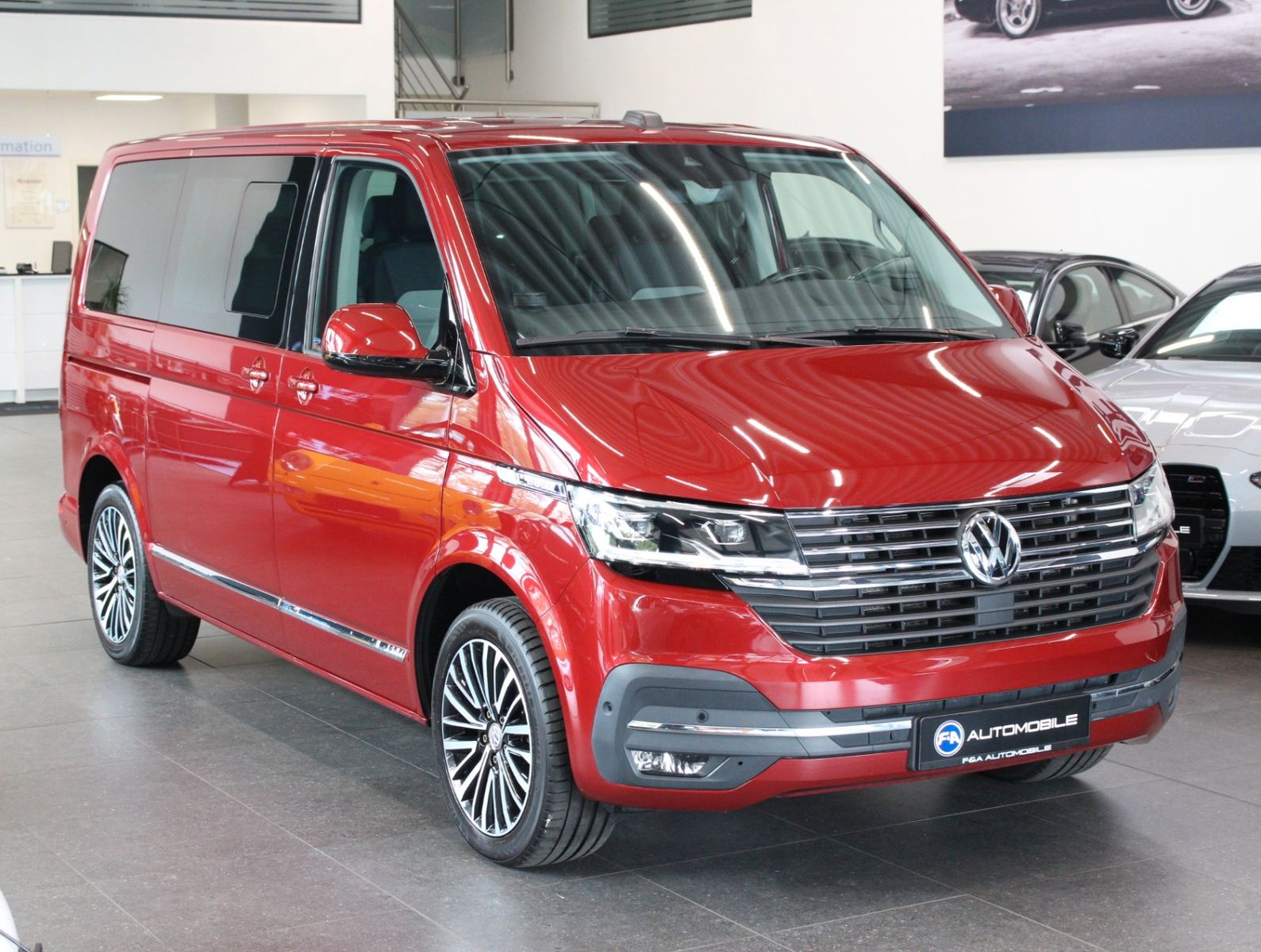 Volkswagen T6.1 Multivan Highline Standh.AHK Kamera foto 2