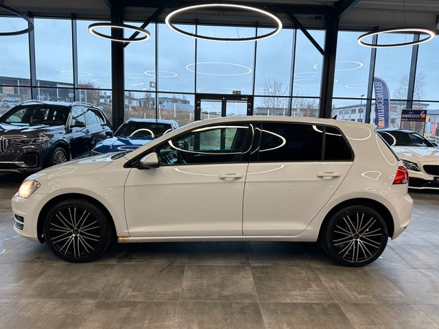 MYAUTOCENTER – Gebraucht- und Jahreswagen mit Werkstattservice in Pfaffenhofen Volkswagen Golf VII Lim. Comfortline BMT