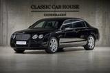 Bentley Continental Flying Spur - - schwarze Bentley Continental Flying Spur