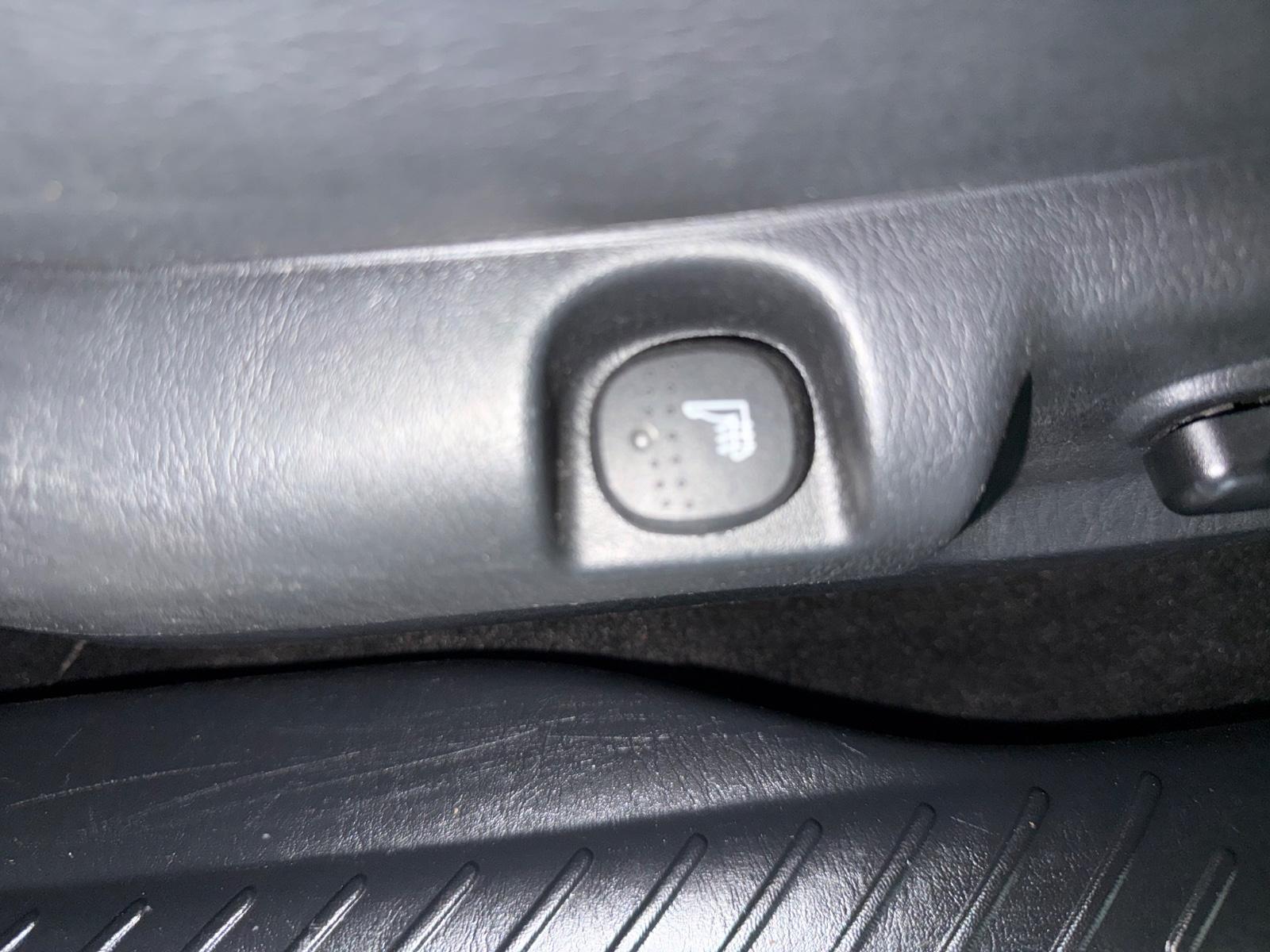 Ford Maverick 2006 — photo 16