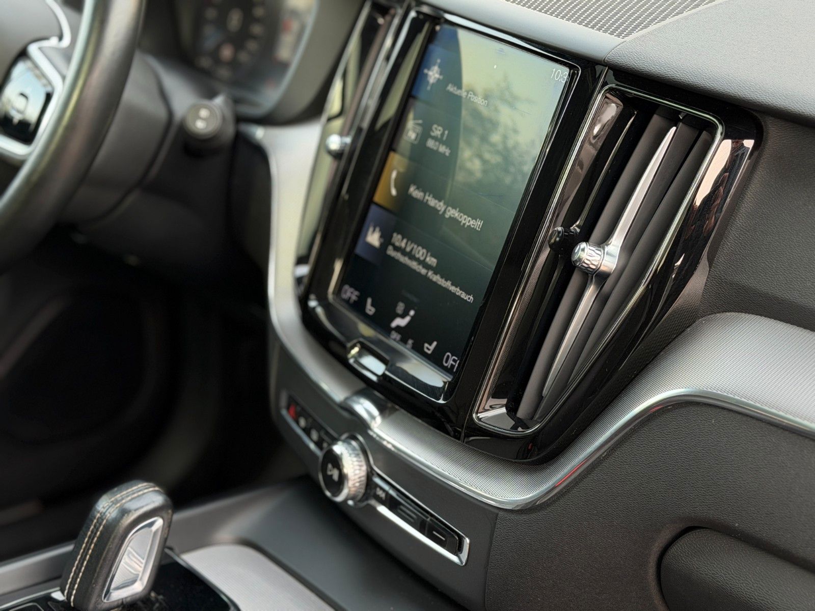 VOLVO XC 60 XC60 R Design AWD 360°/PANO – Ansicht 27