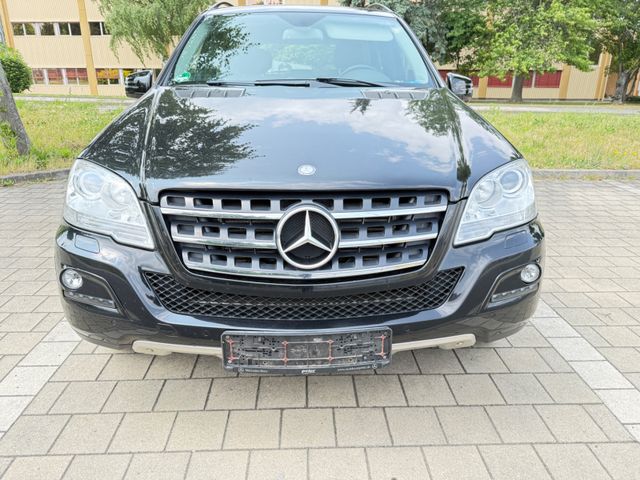 Mercedes-Benz ML 300 CDI 4MATIC BlueEFFICIENCY