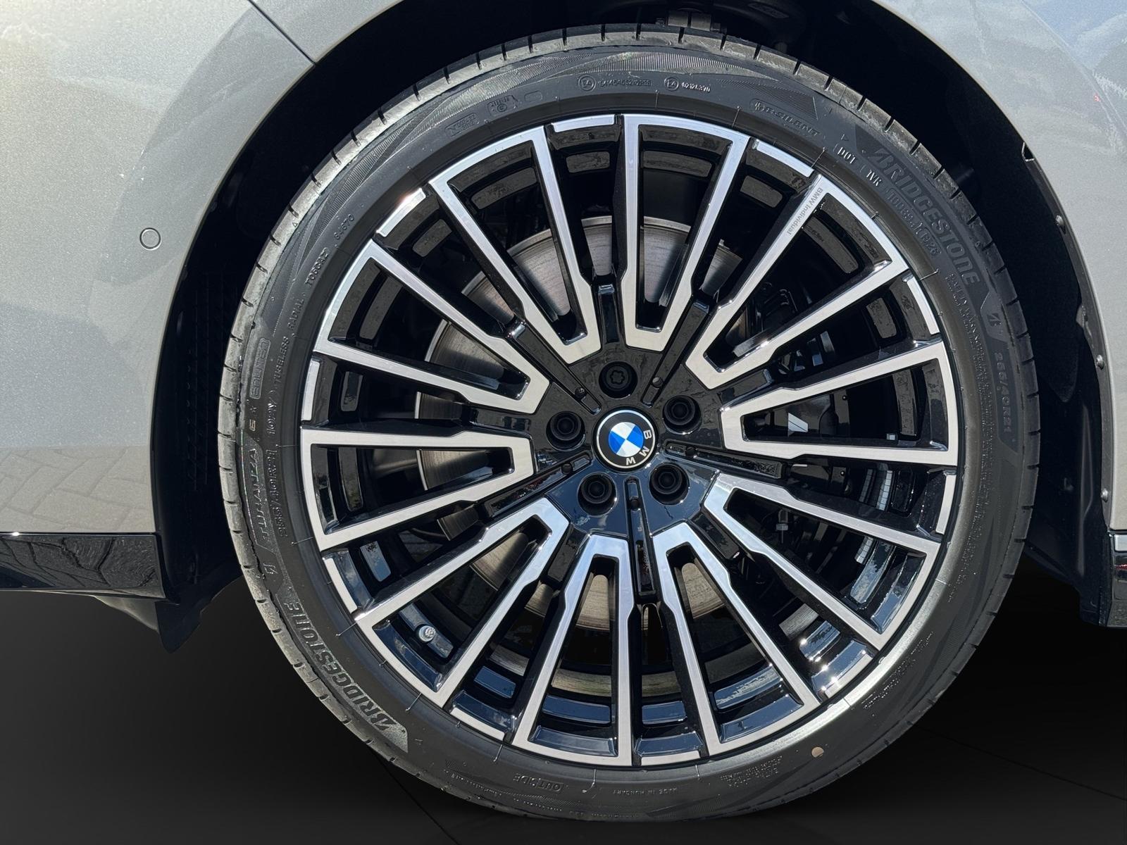 BMW 740 xDrive Limousine