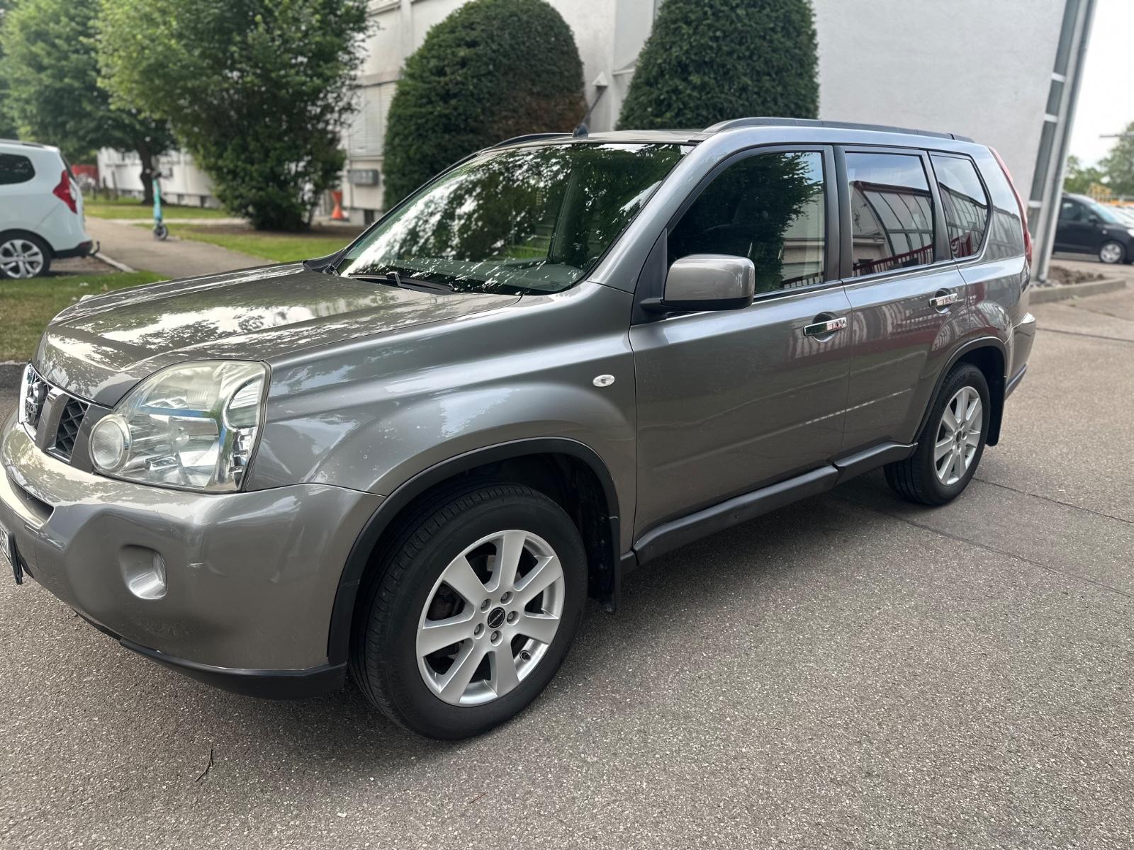 Nissan X-Trail 4X4*Pano*AHK*Leder*2.Hand*Keyless*HU