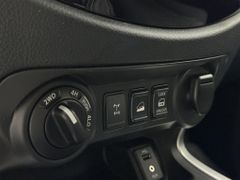 NISSAN Navara Double Cab 4x4 Sperre LED Temp 1. Hand