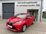 Toyota AYGO X*GJREIFEN*SCHECKHEFT*LED*FREISPRECH - Toyota Aygo (X): Rot