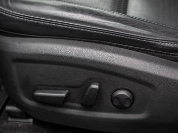 Hyundai Kona Premium Elektro 2WD Stauassistent Kamera