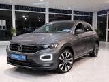Volkswagen T-Roc R-Line - Volkswagen T-Roc mit Benzin-Antrieb: Grau, Geländewagen