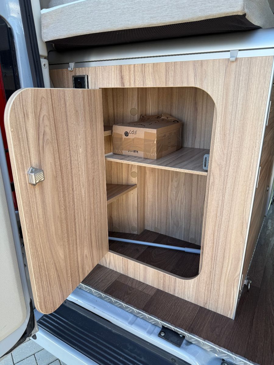 Fahrzeugabbildung HYMER / ERIBA / HYMERCAR Sydney GT 60 Limited