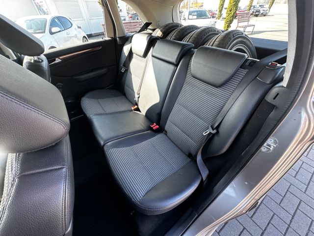 Mercedes-Benz B 170