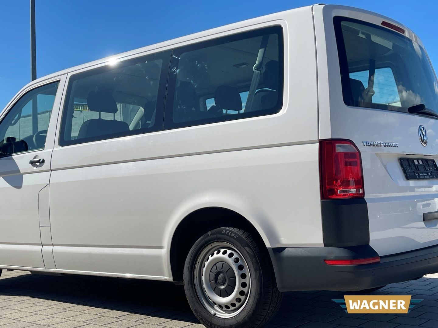 Fahrzeugabbildung Volkswagen T6 Caravelle Kombi EcoProfi 2.0 TDI 9 Sitzer