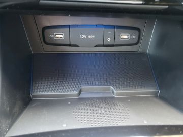 Fahrzeugabbildung Hyundai TUCSON 1.6 T-GDI PHEV 4WD TREND el.Heckkl.