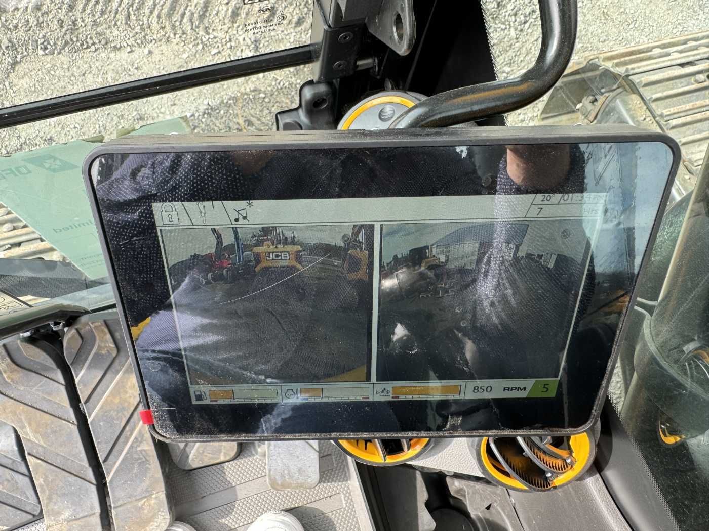 Fahrzeugabbildung JCB 220X LC / DEMO / nur 70h / 2022 / X-Line PRO