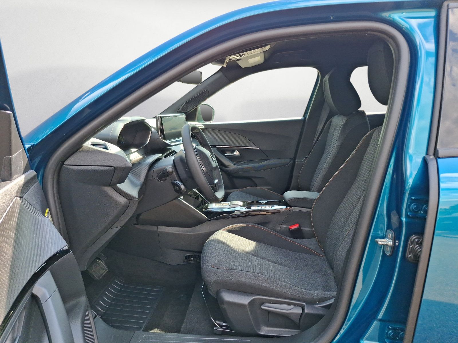 Peugeot e-2008 - Bild 10