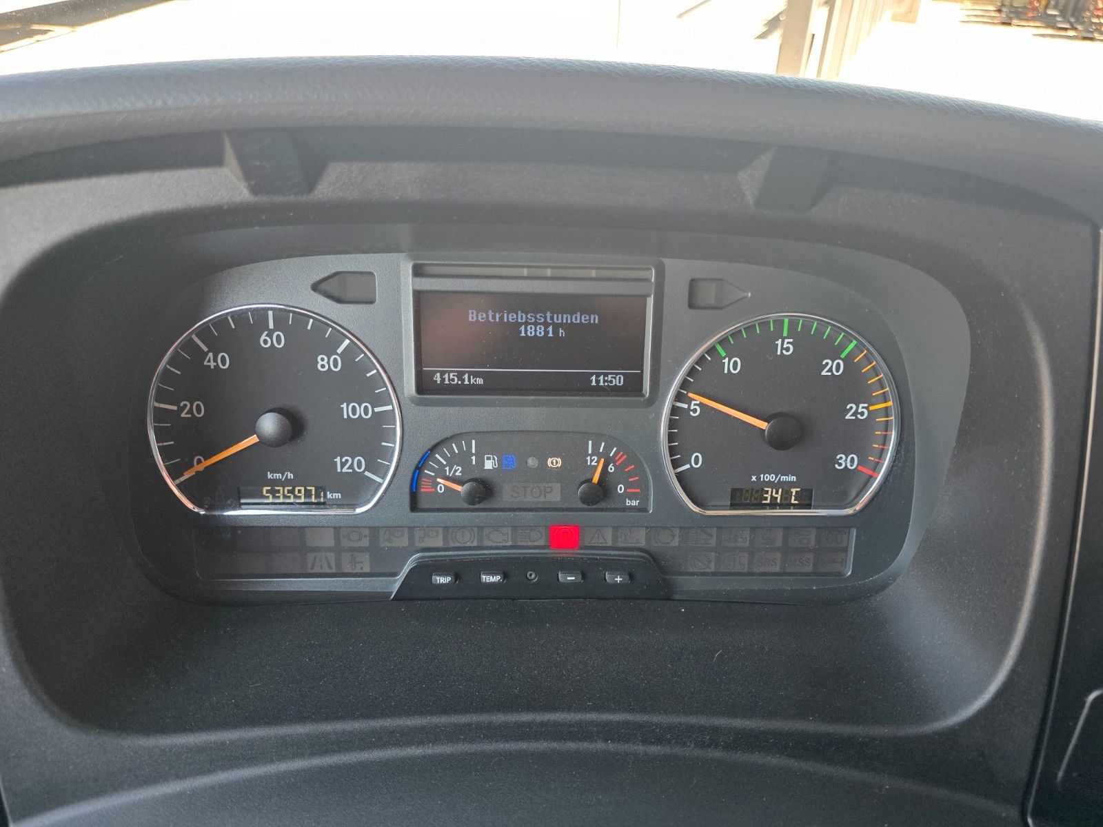 Fahrzeugabbildung Mercedes-Benz Atego 818 L Möbelkoffer+LBW Standklima 2x AHK