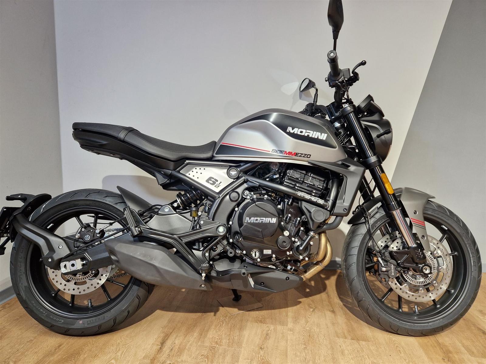 Moto Morini 6 1/2 Seiemmezzo STR