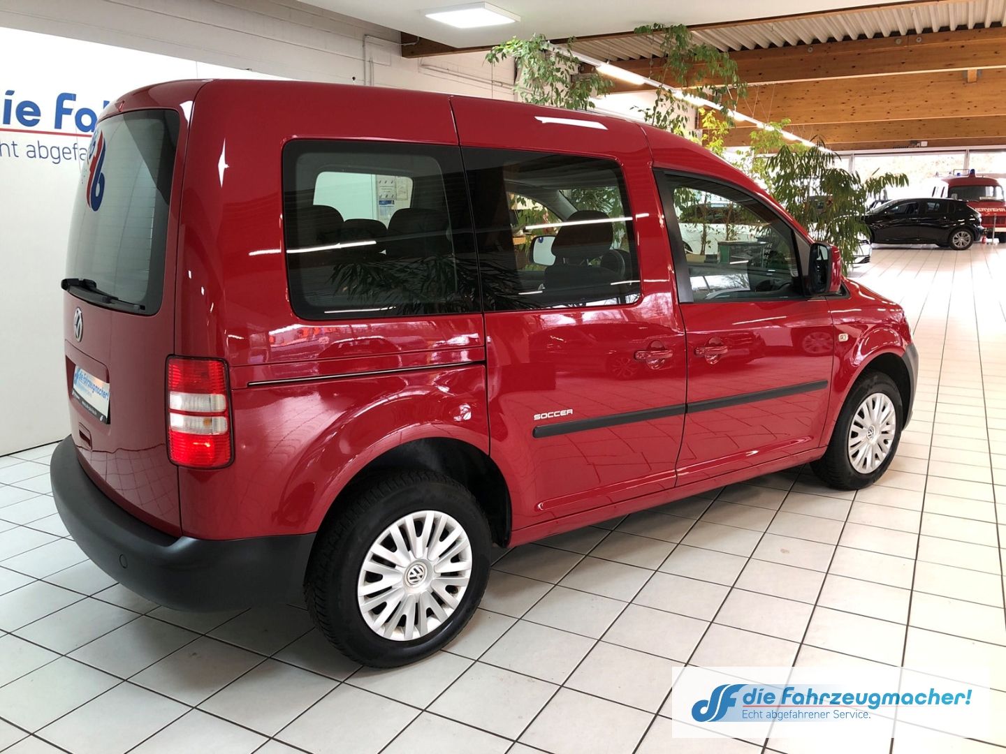 Fahrzeugabbildung Volkswagen Caddy Kombi Soccer Trendline 1.2TSI Klima 104TKM