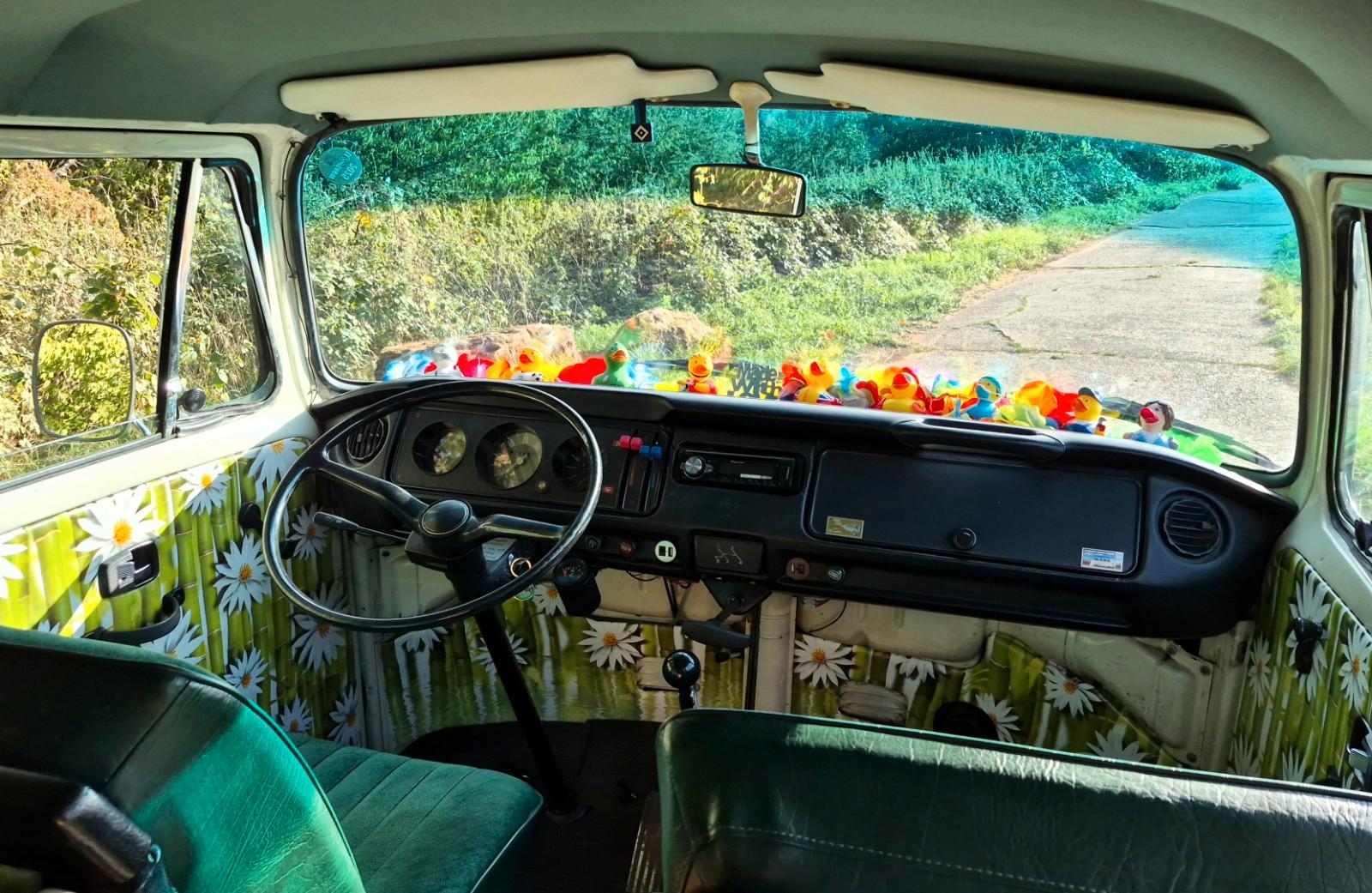 Volkswagen T2 Westfalia Tintop Camper