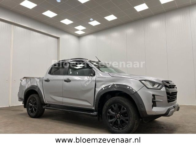 Isuzu D-Max 1.9 TD Autom. V-Cross DC 4wd Klima