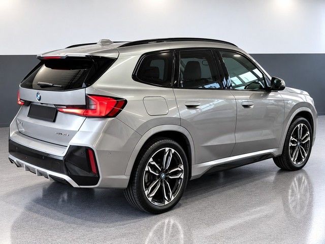 BMW iX1 eDrive20 *M Sport*SoH100%+PanoD+HUD+RFK+ imagem 2