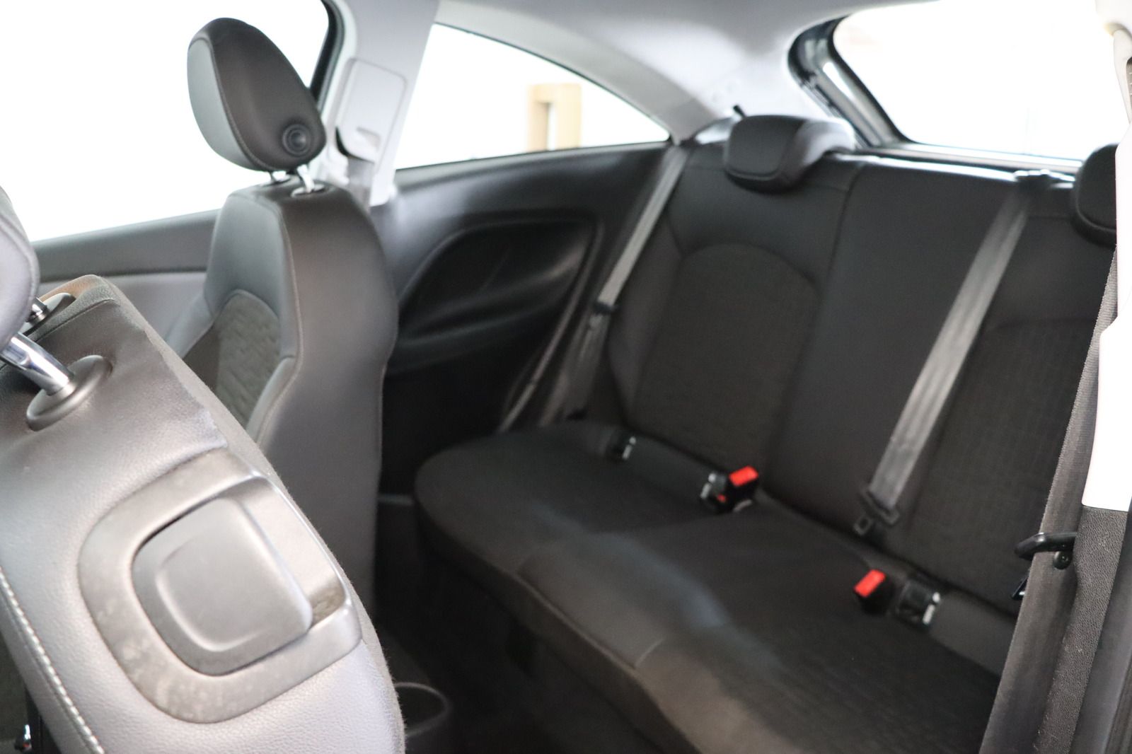 Fahrzeugabbildung Opel Corsa E * Sitzhzg. * Klima * PDC * HU/AU neu