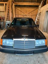 Mercedes-Benz Daimler W 124 E200 Benzin AHK bj 1991 aufb... - gebrauchte Mercedes-Benz E 200 aus dem Jahr 1991