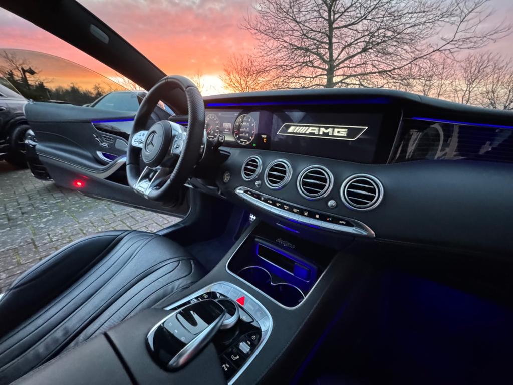 Mercedes-Benz S 560