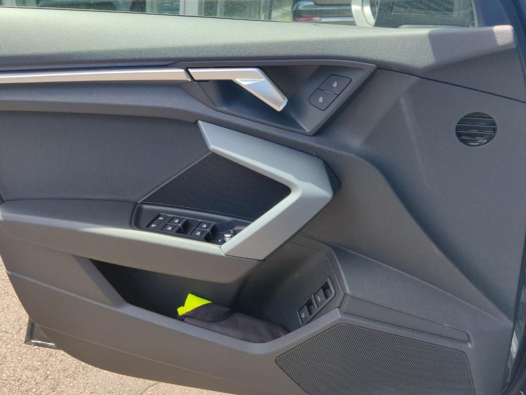 Fahrzeugabbildung Audi A3 Sportback TFSI e A3 Sportback 40 TFSI e S tro