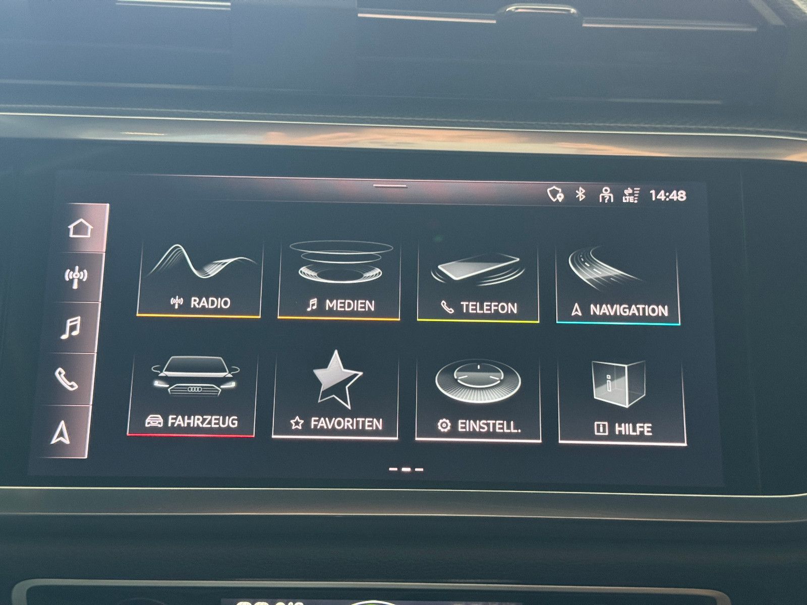 Fahrzeugabbildung Audi Q3 45 TFSI e S-TRONIC S-LINE ACC VIRTUAL LED KAM