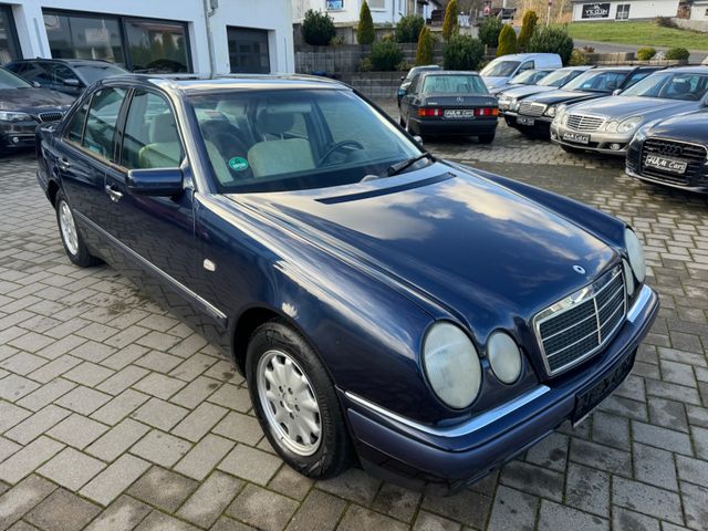 Mercedes-Benz E 240 Limousin/Elegance/Klima/Alu/2.Hd seit 1999