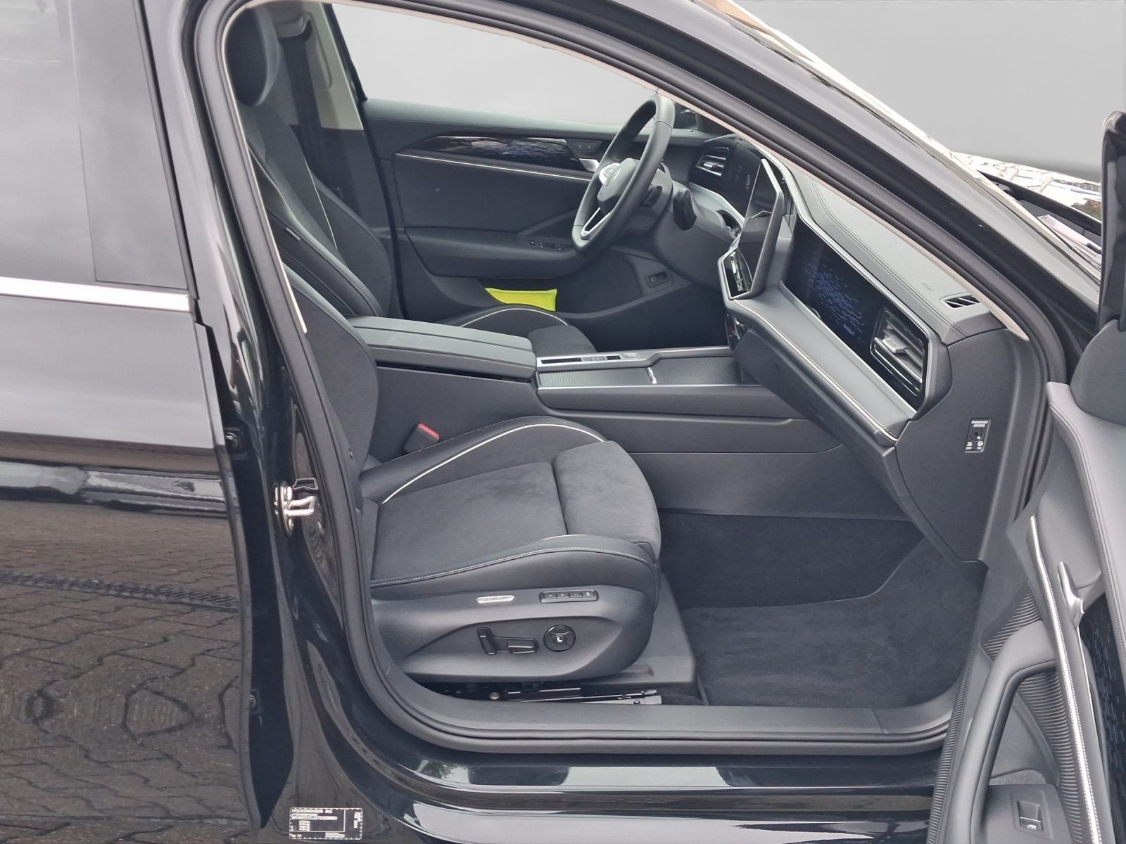 Volkswagen Passat Variant 1.5 TSI DSG BUSINESS NAVI KAMERA foto 4