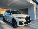 BMW X7 xDrive40d - ACC, AHK, Ventilation, M sport - weiße BMW X7