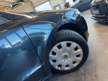 Skoda Superb Combi *1.HAND*KLIMA*SZHZ*ZV*BC*TÜVNEU*
