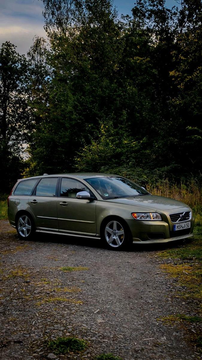 Volvo V50 2009 — rear view