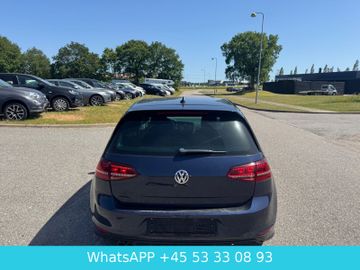 Volkswagen Golf - 6