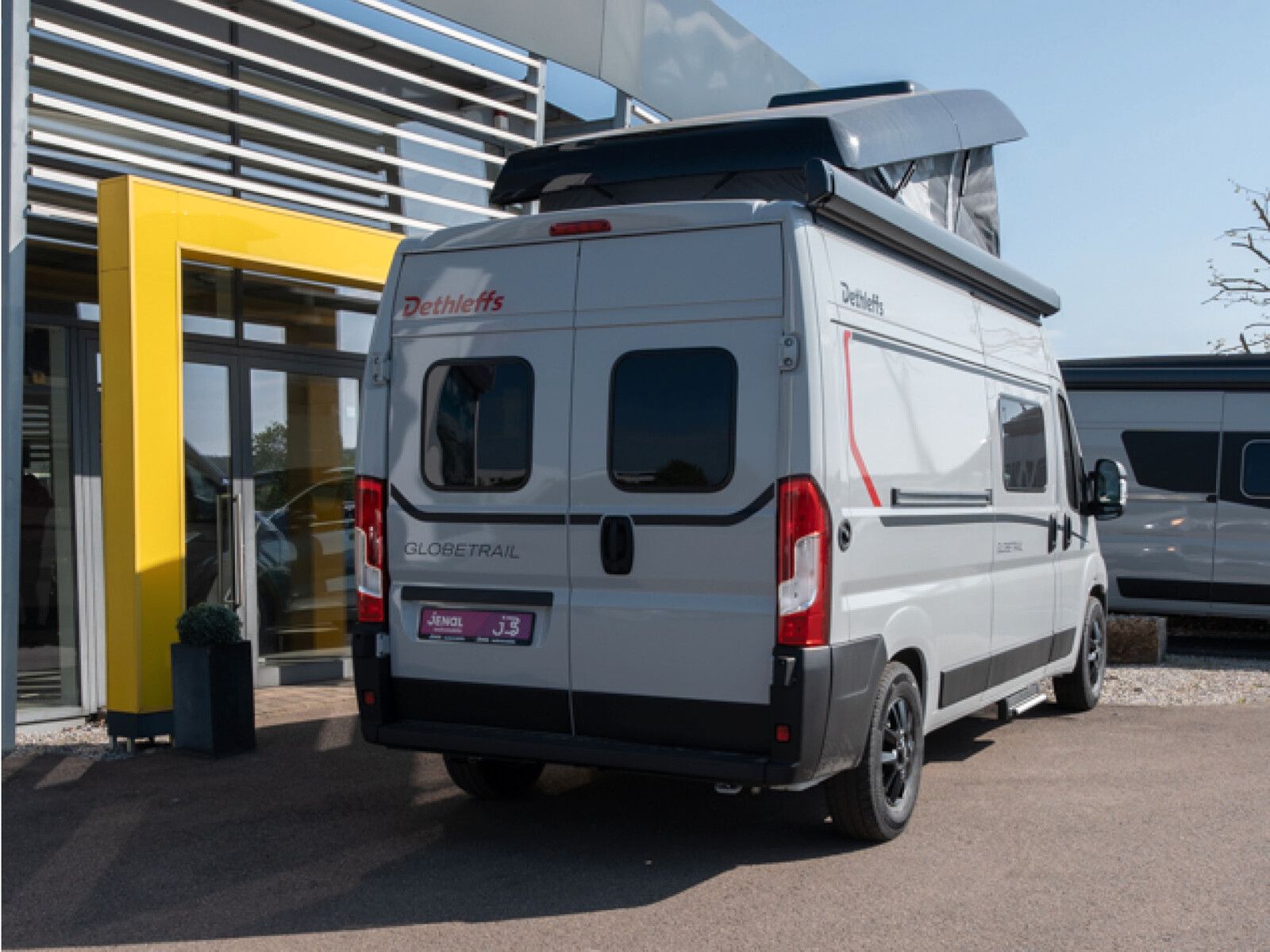 Fahrzeugabbildung Dethleffs Globetrail 600 DS Fiat Aufstelldach