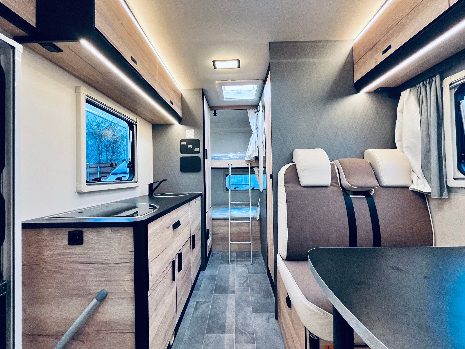 Fahrzeugabbildung XGO Dynamic 27 - Modell 2026