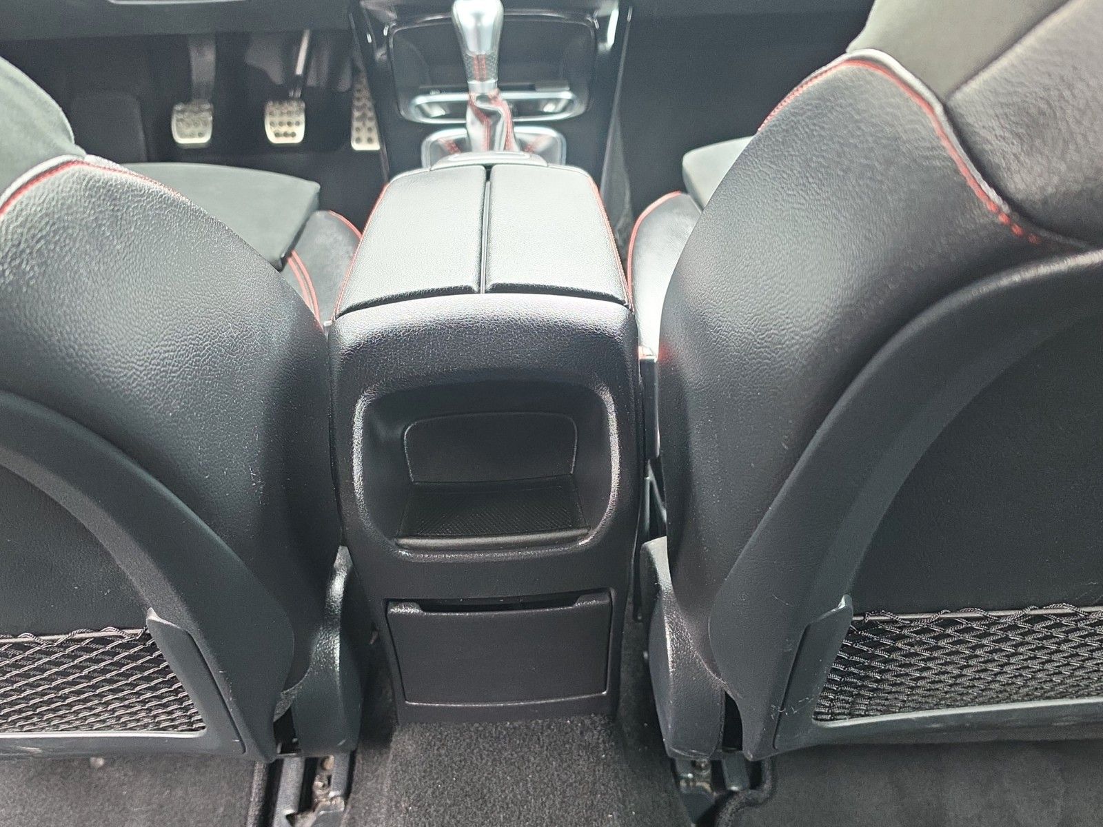 Fahrzeugabbildung Mercedes-Benz A 180 AMG*NIGHT*WIDESCREEN*MBUX*