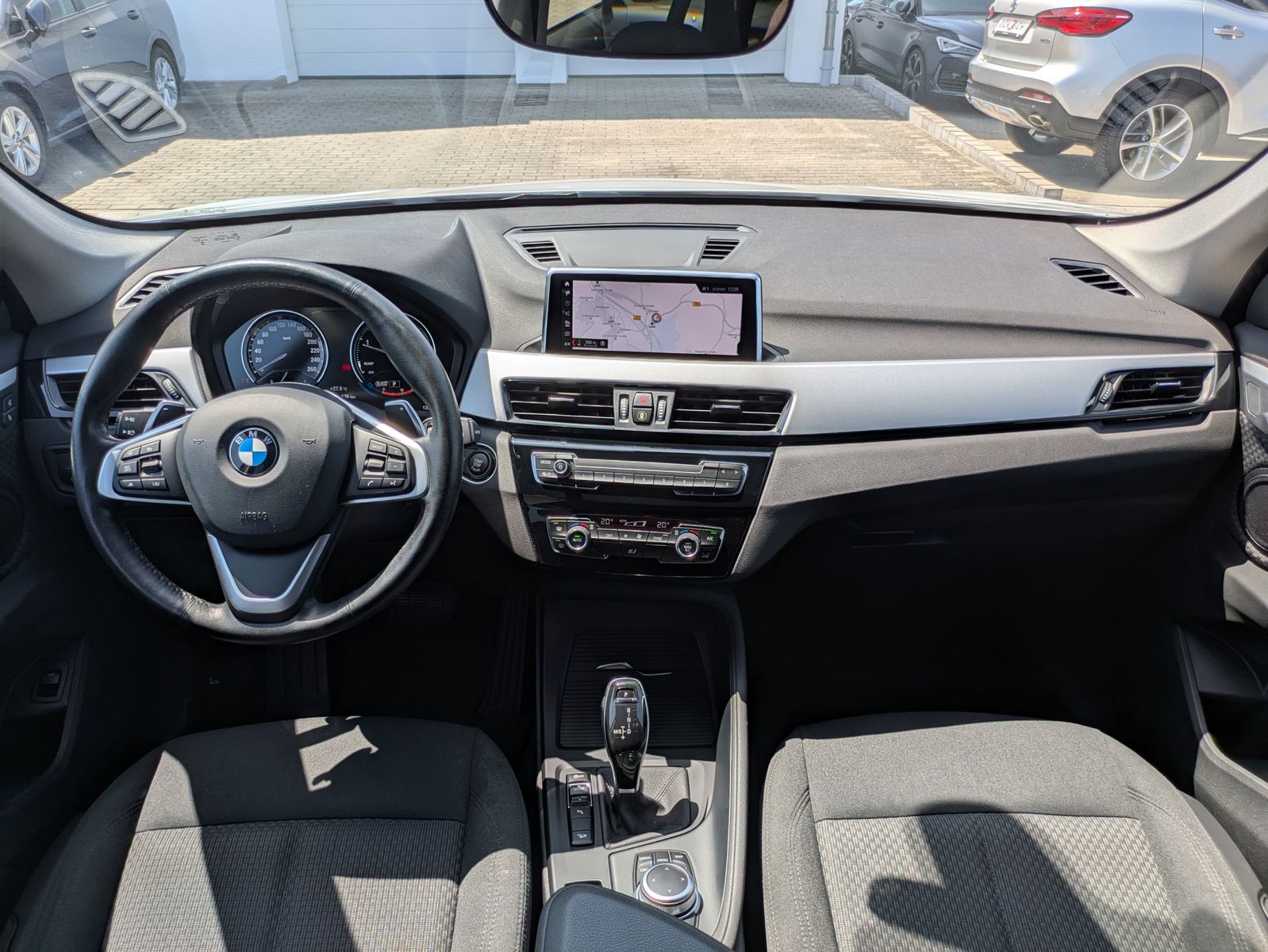 Fahrzeugabbildung BMW X1 xDrive 25 d Advantage 19"LED*ACC*PDC*NAVI*1H