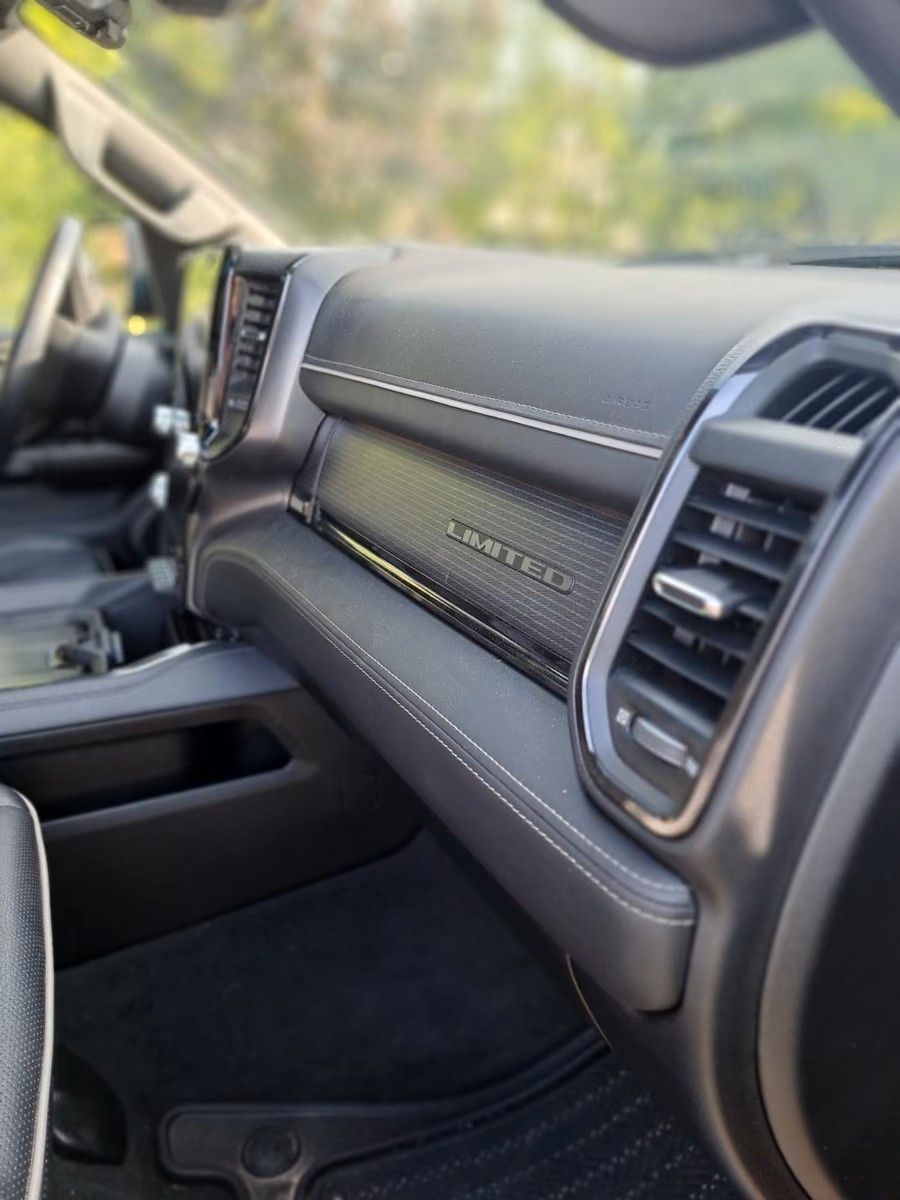 Fahrzeugabbildung Dodge RAM 1500 Limited Night *PANO*LPG*Klappe*Winch