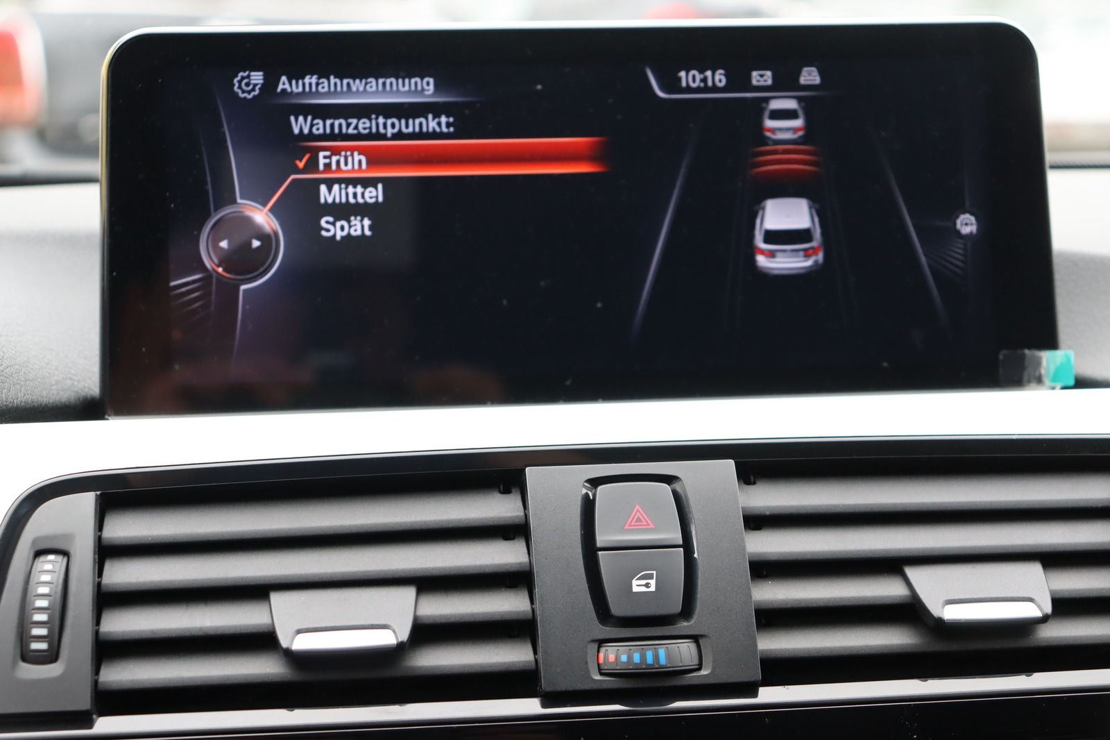 Fahrzeugabbildung BMW 330 d Touring  xDrive Sport Line