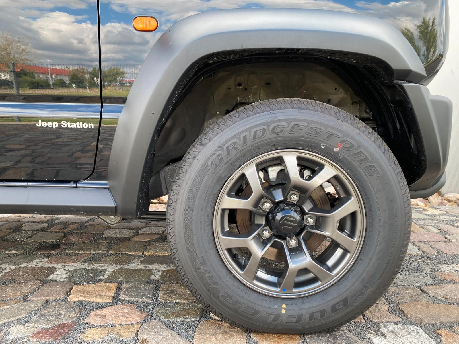 Suzuki JIMNY AUTM. GLX PKW 5 TÜRER 4 SITZE 4x4 ALLGRIP