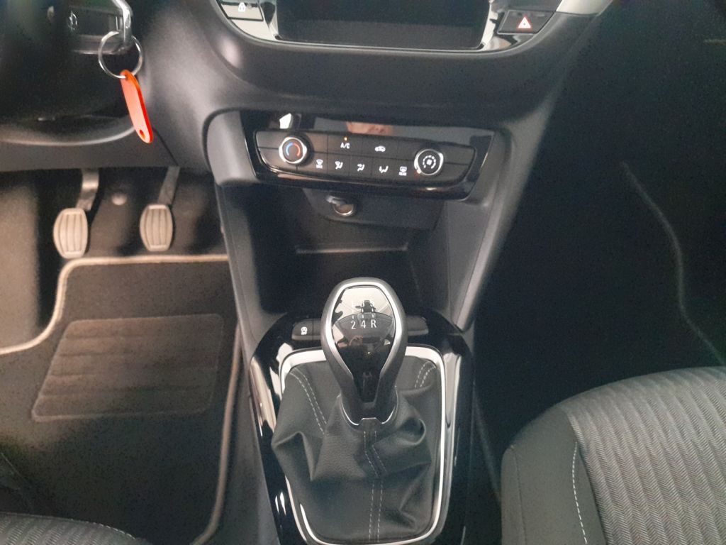 Fahrzeugabbildung Opel Corsa 1.2 Edition F DAB Spurhalteassistent Klima