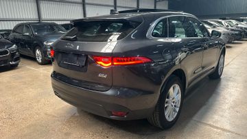 Jaguar F-Pace - 5