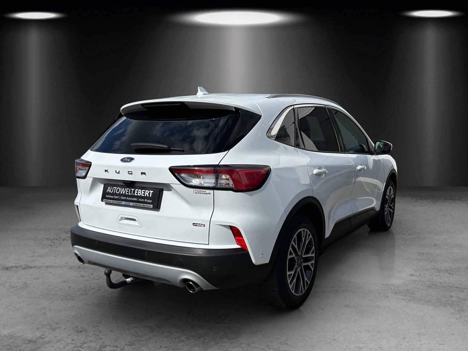 Fahrzeugabbildung Ford Kuga 2.5 Duratec Plug-in-Hybrid Titanium/AHK/CAM