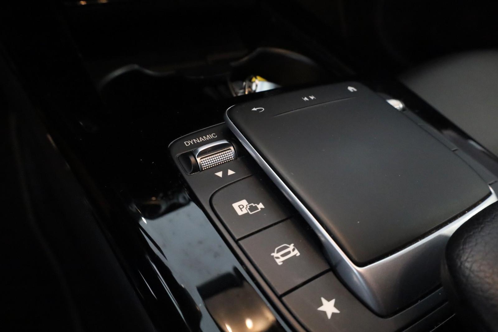 Mercedes-Benz A 250e Sportpaket,LED,Navi,MBUX,Temp,PDC,SHA,F1