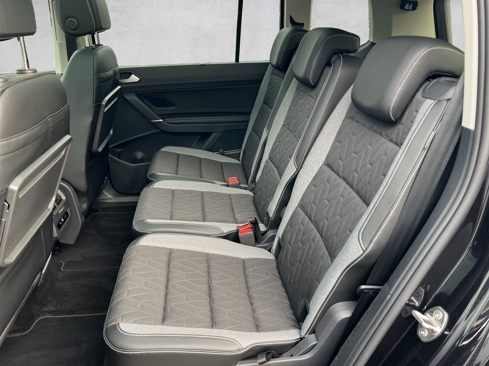 Touran Goal 2.0 TDI DSG AHK*Navi*7-Sitzer