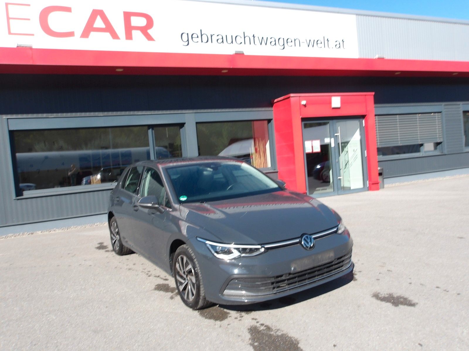Volkswagen Golf VIII Lim. Style eHybrid EXP € 14990.-- imagem 3